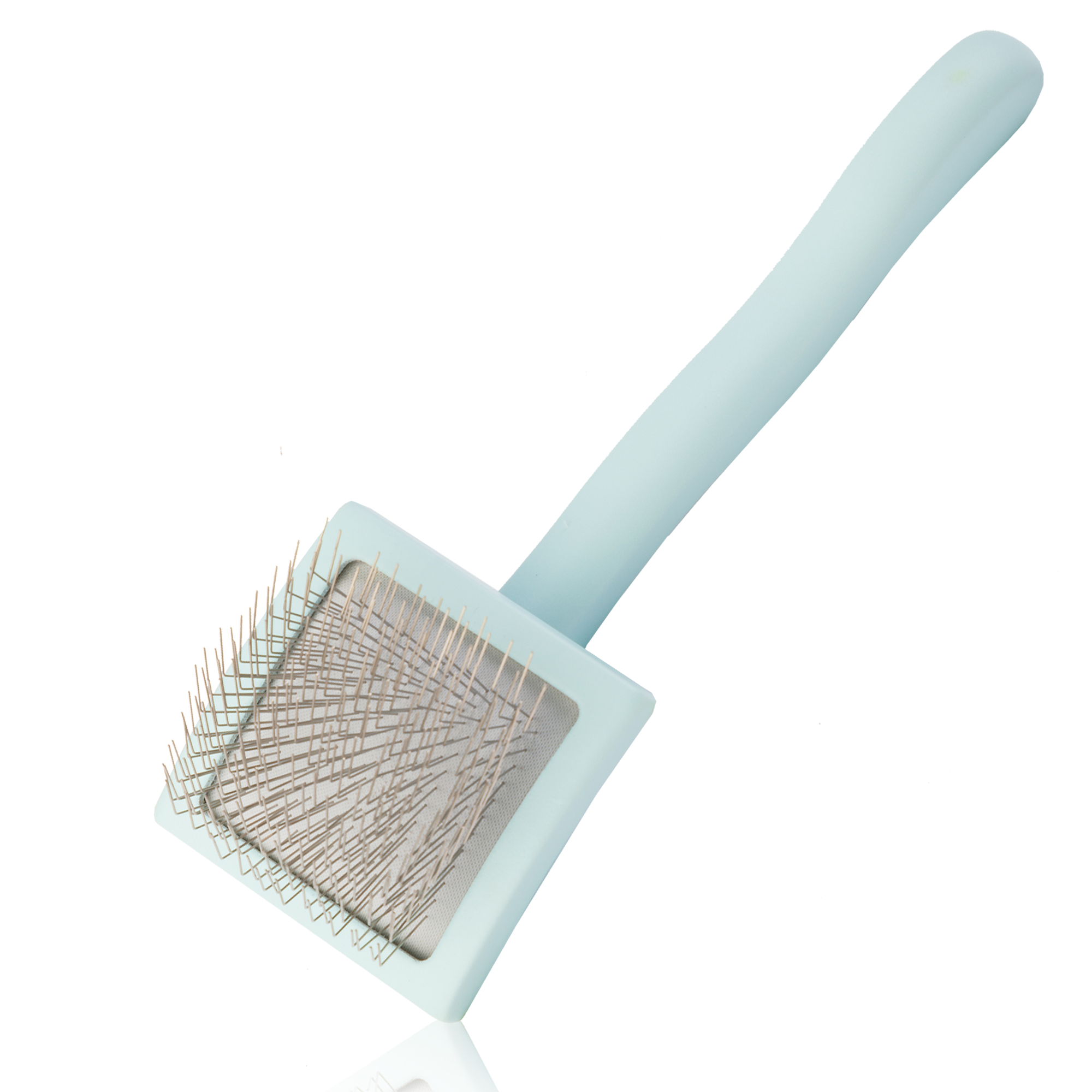 Curved back outlet slicker brush